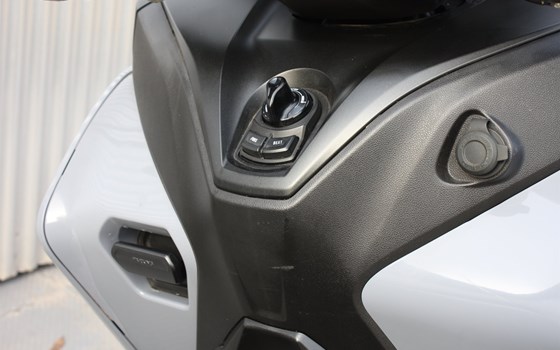 Gebrauchtmotorrad Yamaha Tricity 300 - Bild 10