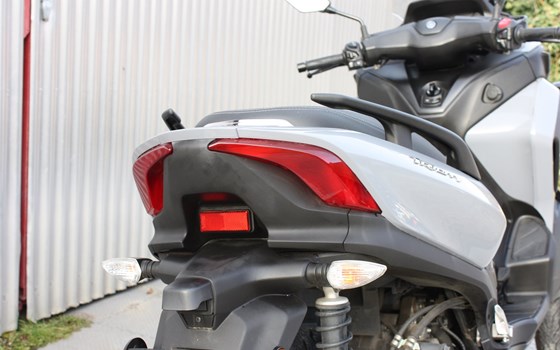 Gebrauchtmotorrad Yamaha Tricity 300 - Bild 5