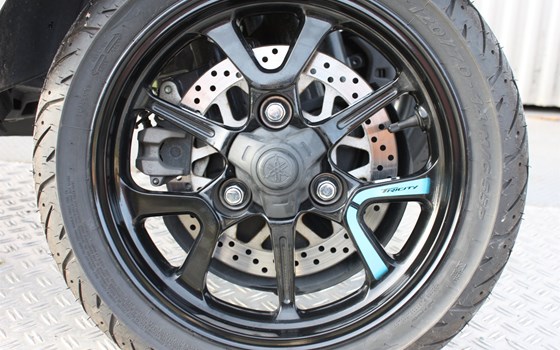 Gebrauchtmotorrad Yamaha Tricity 300 - Bild 6