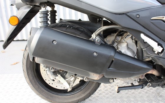 Gebrauchtmotorrad Yamaha Tricity 300 - Bild 7