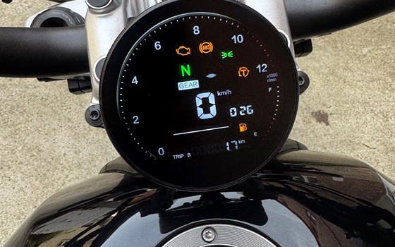 Neufahrzeug Benelli Leoncino Bobber 400 - Bild 5