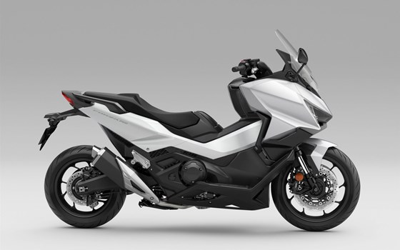 Neufahrzeug Honda Forza 750 - Bild 3