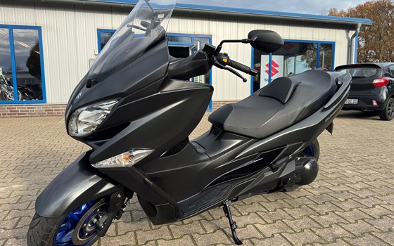 Gebrauchtmotorrad Suzuki Burgman 400 - Bild 6