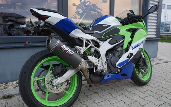 Gebrauchtmotorrad Kawasaki Ninja ZX-4RR 40th Anniversary Edition - Bild 4