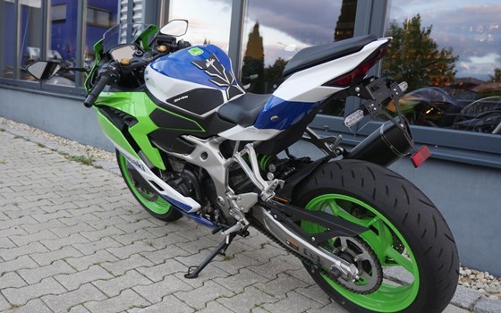 Gebrauchtmotorrad Kawasaki Ninja ZX-4RR 40th Anniversary Edition - Bild 6