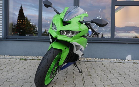 Gebrauchtmotorrad Kawasaki Ninja ZX-4RR 40th Anniversary Edition - Bild 7