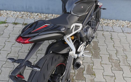 Gebrauchtmotorrad Triumph Street Triple 765 RS - Bild 8