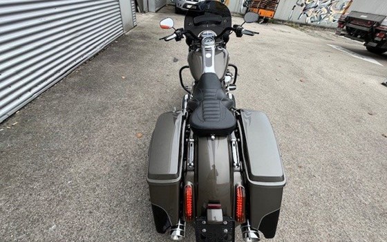 Gebrauchtmotorrad Harley-Davidson CVO Road King FLHRSE - Bild 11