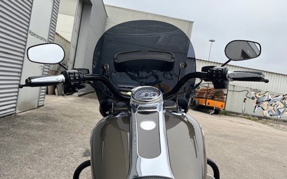 Gebrauchtmotorrad Harley-Davidson CVO Road King FLHRSE - Bild 16