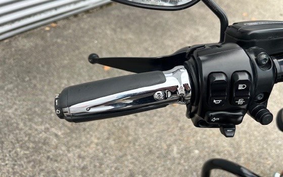 Gebrauchtmotorrad Harley-Davidson CVO Road King FLHRSE - Bild 17