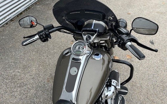 Gebrauchtmotorrad Harley-Davidson CVO Road King FLHRSE - Bild 6