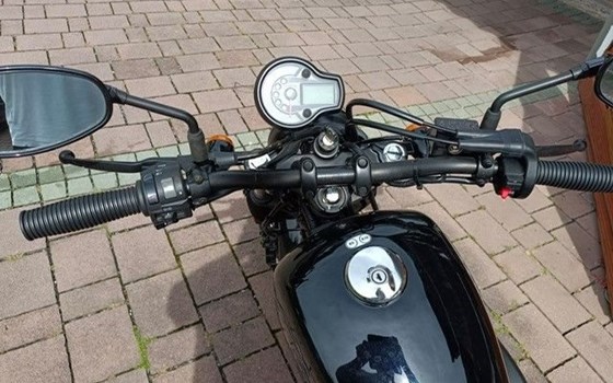 Gebrauchtmotorrad Hyosung GV 300 S Aquila - Bild 2