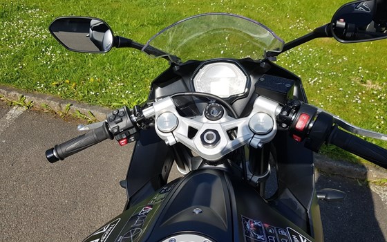 Gebrauchtmotorrad Triumph Daytona 660 - Bild 5