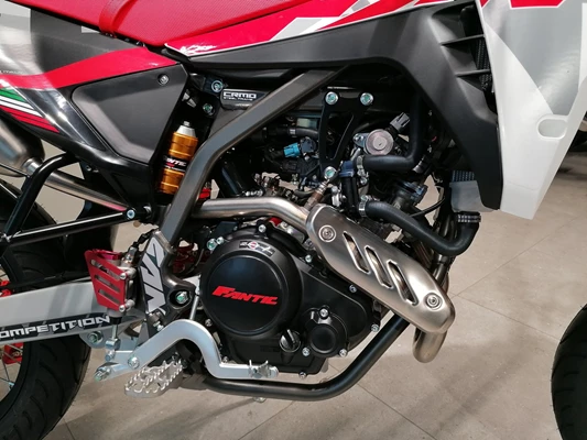 Fantic XMF 125 Competition (Bianco-Rosso) - Bild 6