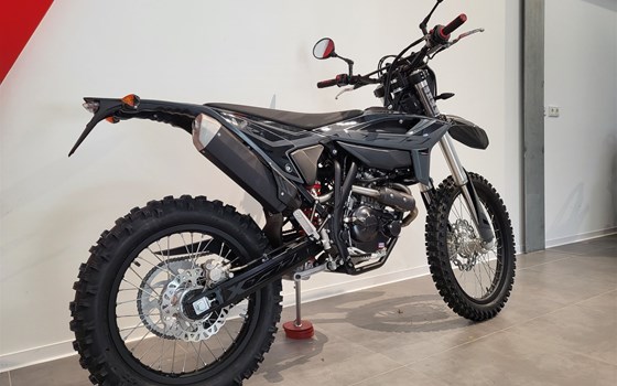Neufahrzeug Beta RR 125 4T LC Enduro - Bild 2