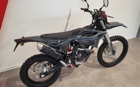 Neufahrzeug Beta RR 125 4T LC Enduro - Bild 4