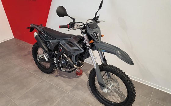 Neufahrzeug Beta RR 125 4T LC Enduro - Bild 7