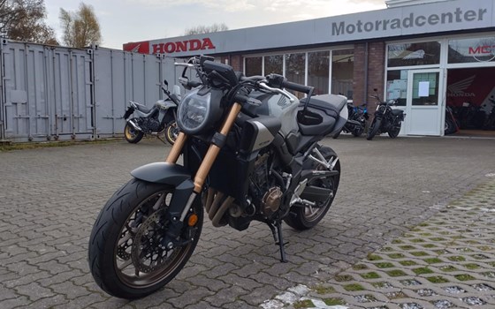 Gebrauchtmotorrad Honda CB650R E-Clutch - Bild 2