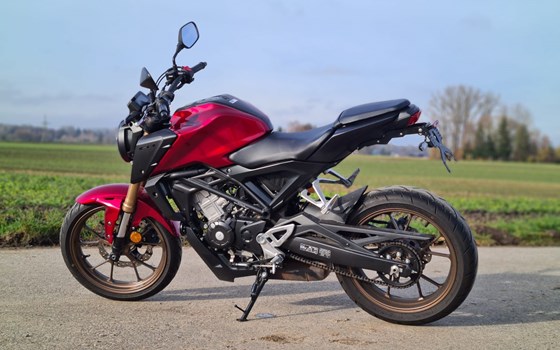 Gebrauchtmotorrad Honda CB125R - Bild 7