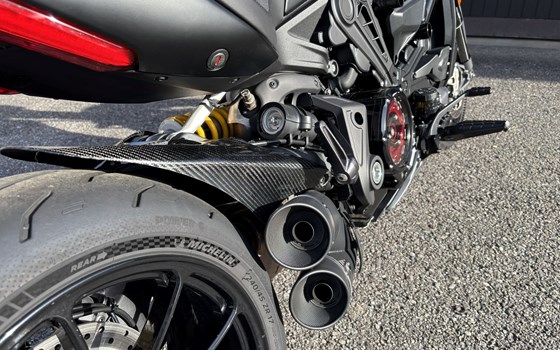 Gebrauchtmotorrad Ducati XDiavel Black Star - Bild 6