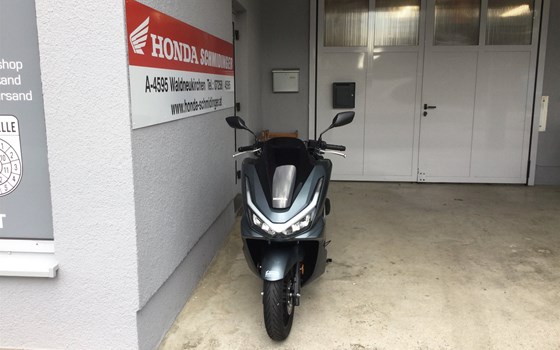 Gebrauchtmotorrad Honda PCX125 DX - Bild 4