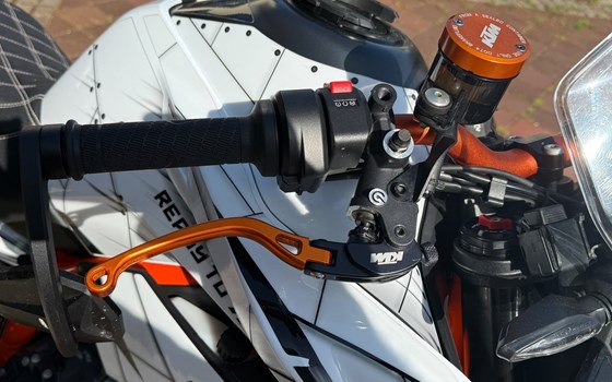 Gebrauchtmotorrad KTM 890 Duke R - Bild 10