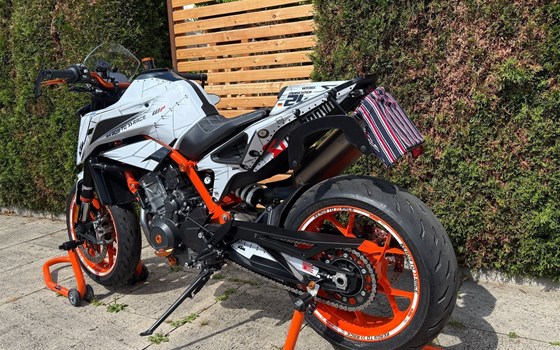 Gebrauchtmotorrad KTM 890 Duke R - Bild 2