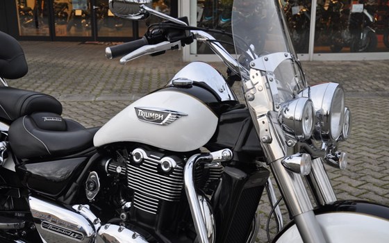 Gebrauchtmotorrad Triumph Thunderbird LT - Bild 8