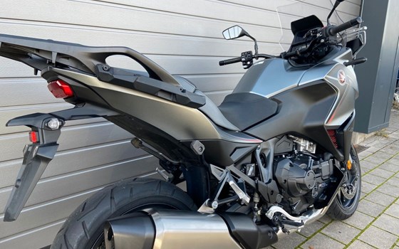 Gebrauchtmotorrad Honda NT1100 DCT - Bild 2