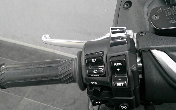 Gebrauchtmotorrad Yamaha TMAX 560 Tech Max - Bild 11