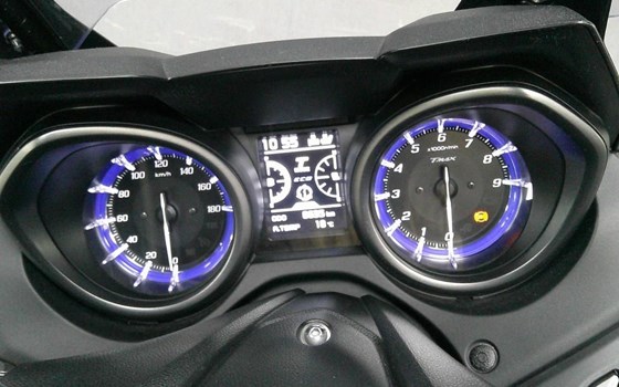 Gebrauchtmotorrad Yamaha TMAX 560 Tech Max - Bild 13