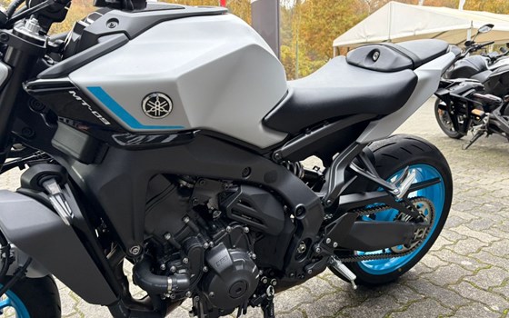 Gebrauchtmotorrad Yamaha MT-09 Y-AMT - Bild 9