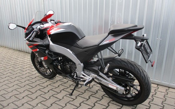 Gebrauchtmotorrad Aprilia RS 125 - Bild 5