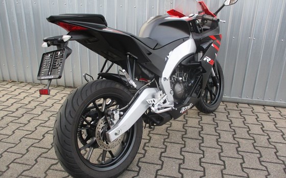 Gebrauchtmotorrad Aprilia RS 125 - Bild 6