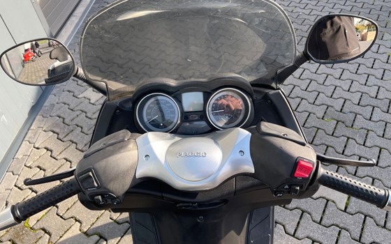 Gebrauchtmotorrad Piaggio X-EVO 400 - Bild 4