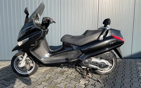 Gebrauchtmotorrad Piaggio X-EVO 400 - Bild 6