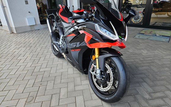 Neufahrzeug Aprilia RSV4 Factory APRC ABS - Bild 13