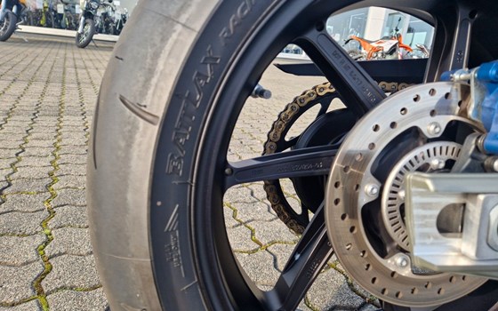 Gebrauchtmotorrad BMW M 1000 R - Bild 7