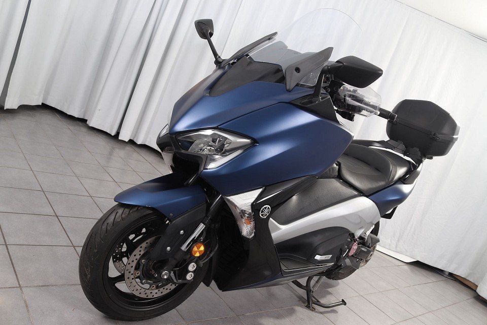 Yamaha TMAX DX 