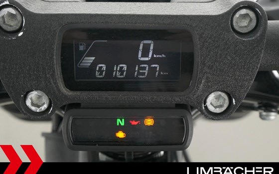 Gebrauchtmotorrad Harley-Davidson Softail Street Bob 114 FXBBS - Bild 12