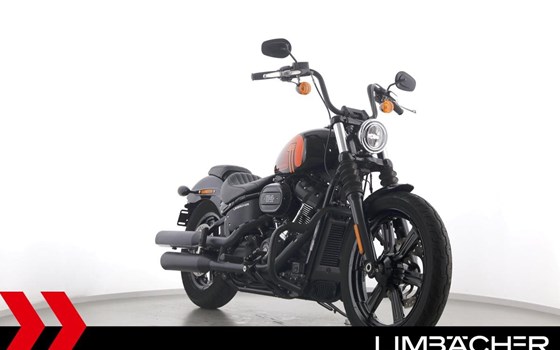 Gebrauchtmotorrad Harley-Davidson Softail Street Bob 114 FXBBS - Bild 2