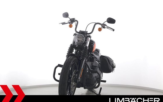 Gebrauchtmotorrad Harley-Davidson Softail Street Bob 114 FXBBS - Bild 3