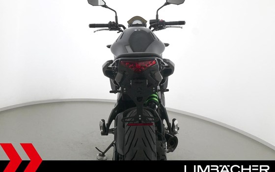 Gebrauchtmotorrad Kawasaki ER-6n - Bild 16