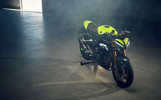 Neufahrzeug Triumph Speed Triple 1200 RX - Bild 11