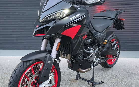 Gebrauchtmotorrad Ducati Multistrada V2 S - Bild 1