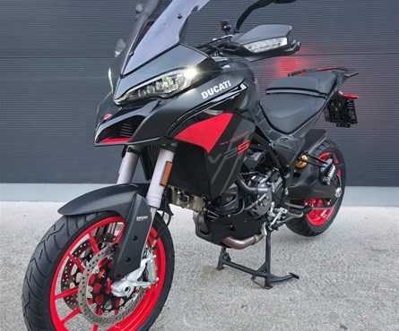 Gebrauchtmotorrad Ducati Multistrada V2 S