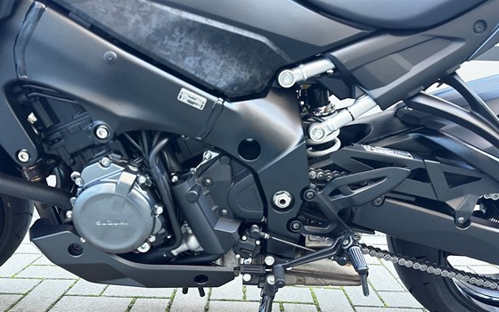 Gebrauchtmotorrad Suzuki GSX-S1000 - Bild 3