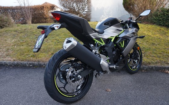 Neufahrzeug Kawasaki Ninja 125 - Bild 3