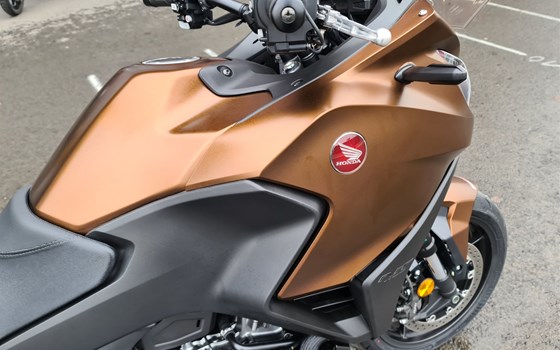 Gebrauchtmotorrad Honda NT1100 DCT - Bild 6