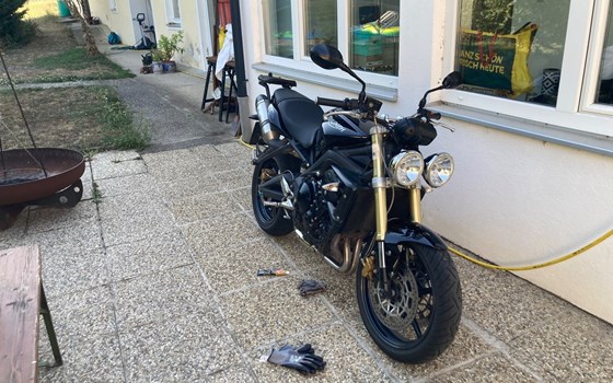 Gebrauchtmotorrad Triumph Street Triple - Bild 8